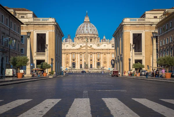 Roma Estado Vaticano Agosto 2018 Catedral San Pedro Vaticano Con — Foto de Stock