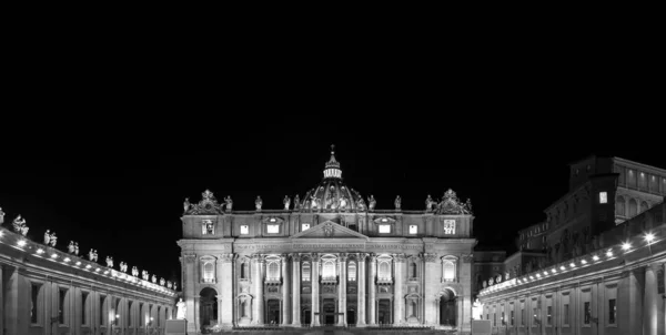 Papal Basilica Saint Peter Vatican City Illuminated Night Designed Michelangelo — Stock Photo, Image