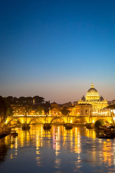 Řím Itálie Červen 2020 Panorama Západu Slunce Řece Tiber Kopulí — Stock fotografie