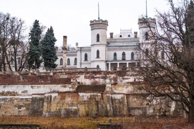Ukrayna 'nın Harkov bölgesinde terk edilmiş eski Sharovsky Sarayı