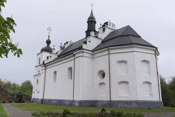 Iglesia-tumba de Elías de Bogdan Khmelnytsky en Subotov, Ucrania — Foto de Stock