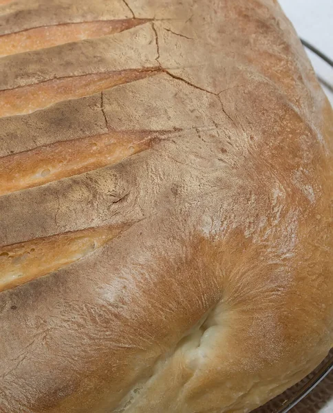 Έτοιμο Φαγητό Σπιτικό Ψωμί Τραγανή Κόρα Σιταριού — Φωτογραφία Αρχείου