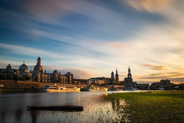 Вид Дрезден Старого Ельбуфера Деякими Його Основних Будівель Які Повинні — стокове фото