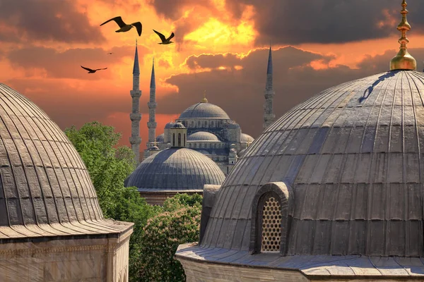 Stanbul Gün Batımı Ayasofya Nın Penceresinden Mavi Cami — Stok fotoğraf