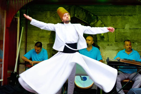 Istanbul Juli Sufi Wirbelnde Derwische Semazen Tanzen Sultanahmet Während Des — Stockfoto