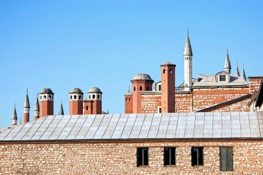 İstanbul 'daki Topkapı Sarayı' nın harem bölümünün çatı detayları