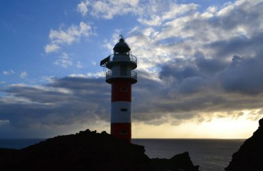 Deniz feneri günbatımı, Tenerife, Kanarya Adaları, İspanya