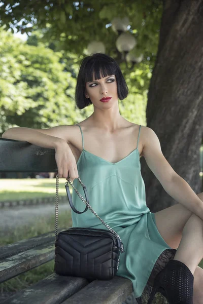 Street Fashion Concept Portrait Elegant Young Beautiful Woman Paris Buildings — Stock Photo, Image