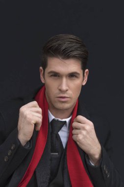 genç yakışıklı bir adam portresi moda. 