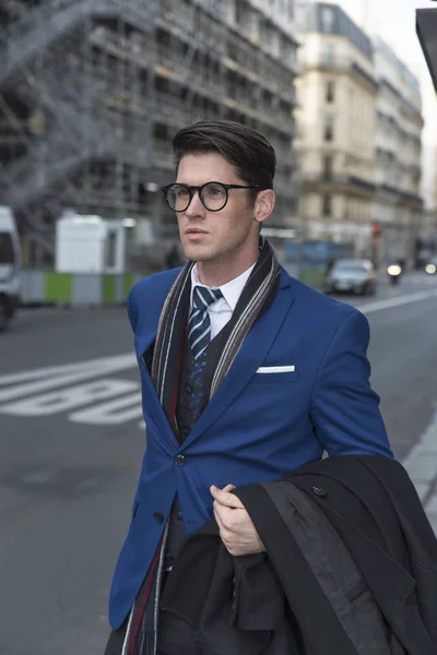 Fashion portrait of young handsome man. — Stock Photo, Image