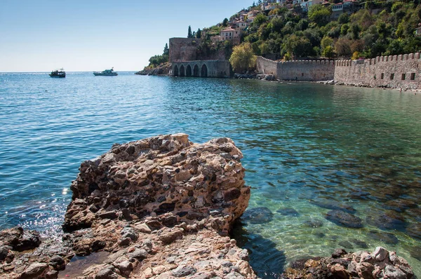 Alanya 'daki eski kalenin manzarası