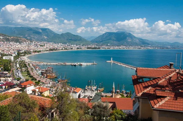 Türkiye 'nin Alanya Alanya kentinin liman manzarası