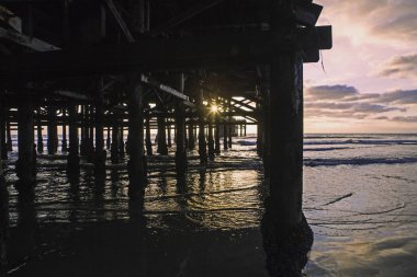 Sunset by Crystal Pier in San Diego