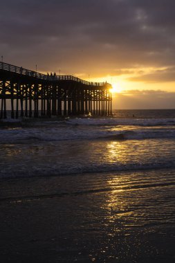 Sunset by Crystal Pier in San Diego