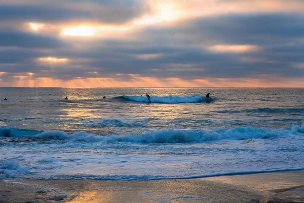 Puesta de sol en una playa de san diego — Foto de Stock