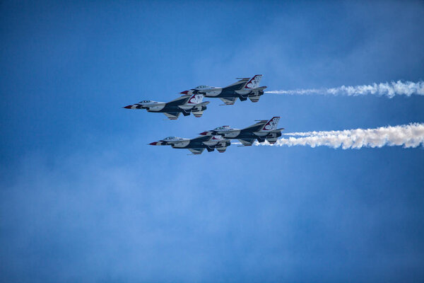 usaf f16 jets flying at airshow