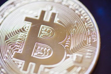 Bitcoin para birimi para aşırı closeup makro. Altın metal simgesi