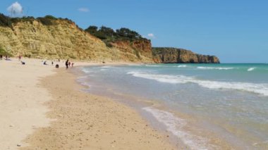 Lagos, Portekiz - Mayıs 2018 yaklaşık: Ponta da Piedade Algarve bölgesinde Portekiz Lagos yakınındaki güzel Kumsalı.