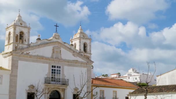 拉各斯 葡萄牙 2018年5月 雕像方特 Dom 恩里克 亨利王子 在镇正方形与镇大厦对后方 拉各斯 阿尔加维 — 图库视频影像