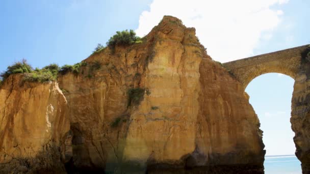 Lagos Portugal Circa Mayo 2018 Puente Una Playa Lagos Portugal — Vídeos de Stock