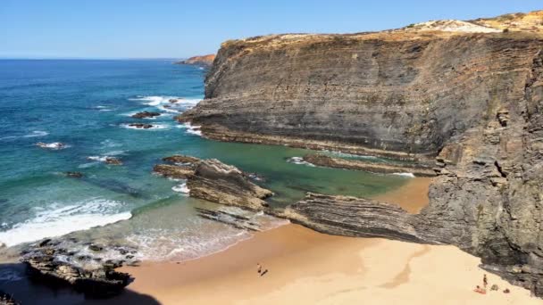 Odemira Portugal Circa Septiembre 2017 Playa Con Rocas Praia Cavaleiro — Vídeos de Stock