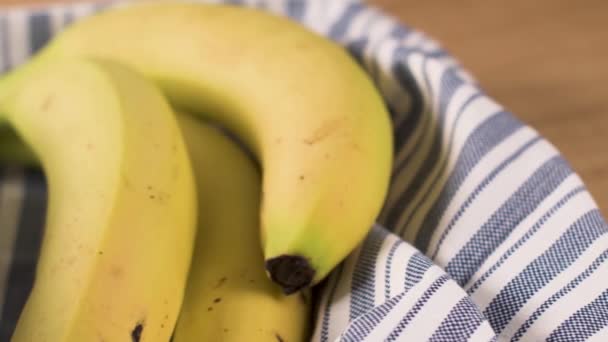 Υγιεινό Πρωινό Μπολ Blueberry Smoothie Μπανάνα Cococnut Και Βατόμουρα — Αρχείο Βίντεο