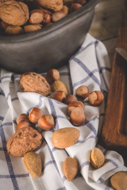 Ceviz, fındık, fıstık ve ceviz ahşap tablo.