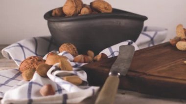 Ceviz, fındık, fıstık ve ceviz ahşap tablo.