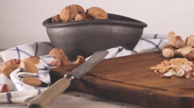 Ceviz, fındık, fıstık ve ceviz ahşap tablo.