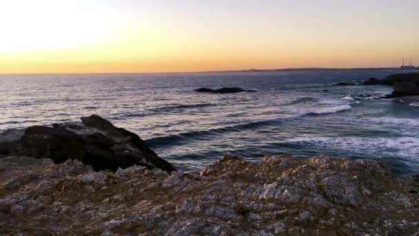 Landschaft Strand Von Porto Covo Portugal Bei Sonnenuntergang — Stockvideo