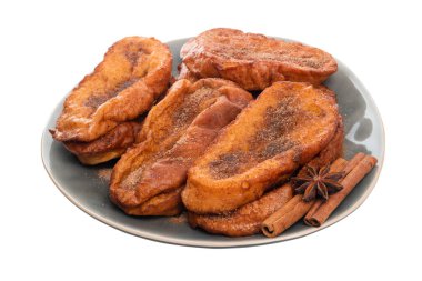 Geleneksel Noel Rabanadas. İspanyolca beyaz arka plan üzerinde izole Torrijas.