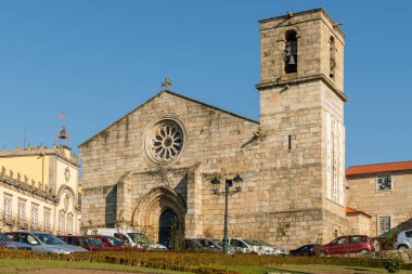 Barcelos Santa Maria Maior'ın Chrurch mimari kurumuzun. 60 yerleşim birimleri ile Belediye yerleşim birimleri ülkenin en yüksek sayıda olduğunu.