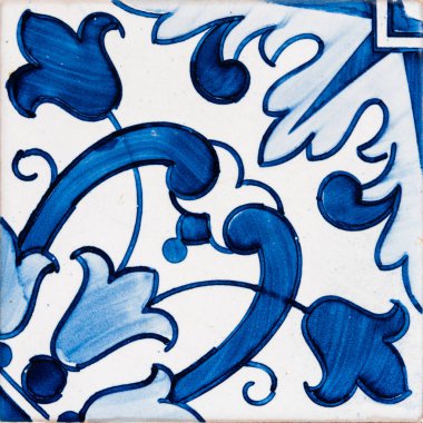 Klasik azulejos, geleneksel Portekiz fayansları.