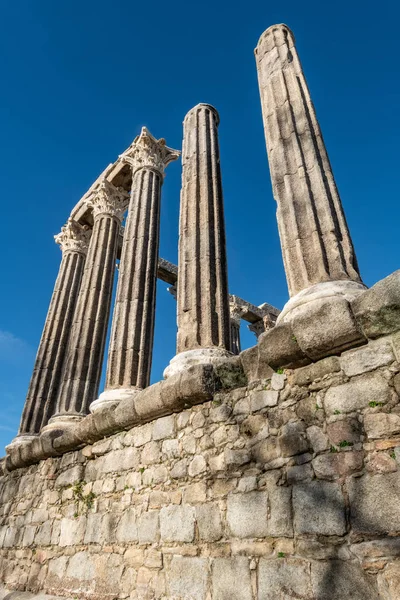 Romersk tempel for Evora – stockfoto