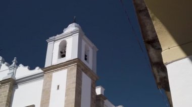 Santo Antao kilise Giraldo Meydanı, Evora, Portekiz.