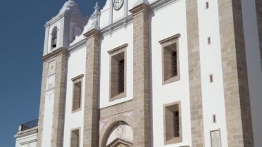 Santo Antao kilise Giraldo Meydanı, Evora, Portekiz.
