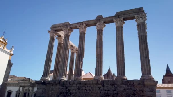 Architektonický Detail Římského Chrámu Evory Portugalsku Nebo Chrámu Diany Zapsána — Stock video