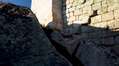 Numao Kalesi manzarası. Vila Nova de Foz Coa Konseyi. Portekiz. Douro Bölgesi.