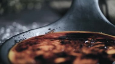 Leit kreması, Portekiz çölü creme brulee, creme brulee ve creme brulee 'ye benzer..