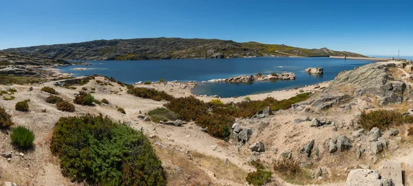 Lagoa Comprida en Serra da Estrela Parque natural, Portugal —  Fotos de Stock