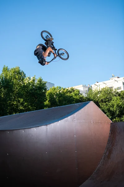 BMX cykel stunt — Stockfoto