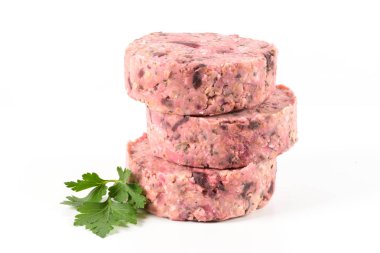 Pancar ve beyaz fasulye ile çiğ vejetaryen burger