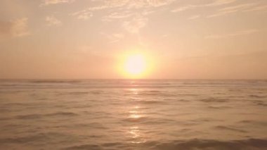 Plaj ve kum tepeleri Murtosa, Aveiro - Portekiz batımında hava görünümünü. Havadan görünümü.