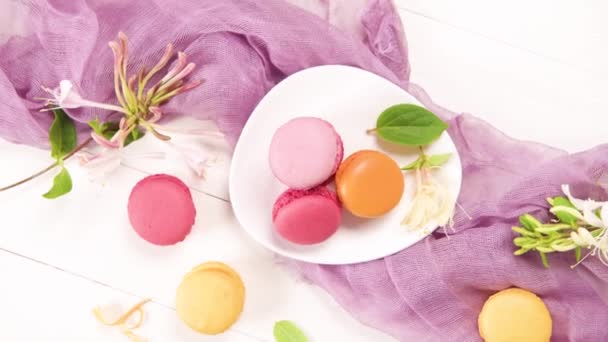 French Sweet Delicacy Macaroons Variety Closeup Color Fresh Macarroons Wooden — Stock Video