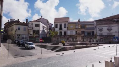 OVAR, PORTUGAL - CIRCA AĞUSTOS 2020: Chafariz Neptuno meydanı Ovar şehrinin en tanınmış eserlerinden biridir