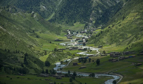 Tibet Köy Altında Mavi Gökyüzü Bulut Yazmak — Stok fotoğraf