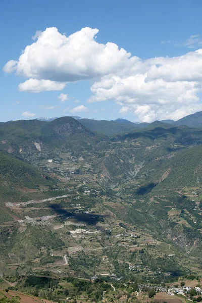 Weg Het Dorp Grote Berg — Stockfoto