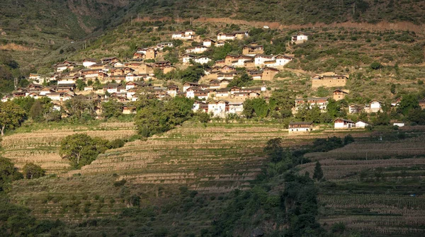 Campos Terraço Casas Aldeia Montanha — Fotografia de Stock