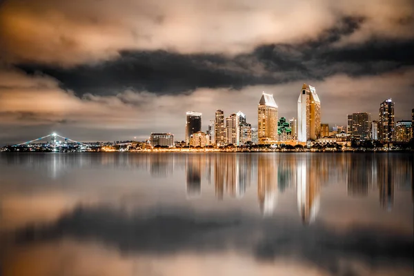Splendido Skyline Notturno San Diego California Con Baia Acqua Edifici — Foto Stock