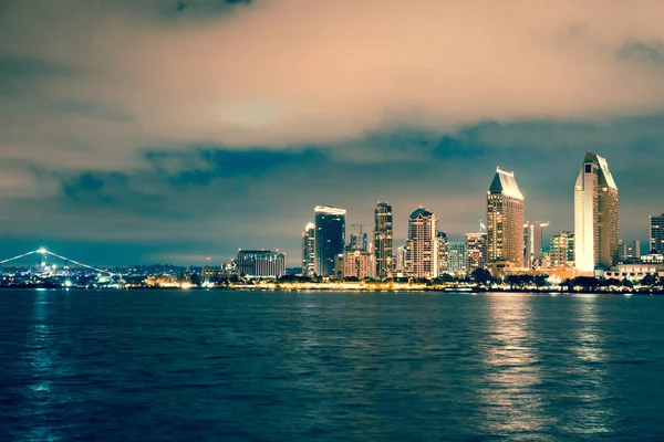 San Diego Skyline Con Playa Bahía Vista Desde Coronado —  Fotos de Stock